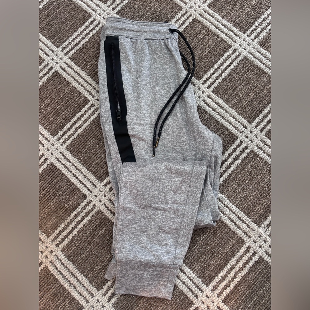 American Eagle Outfitters (AE) Heather Gray Joggers in Size XS